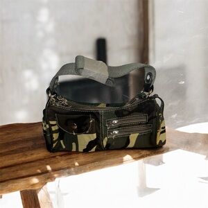 Compact Camo Handbag with Multiple Zippered Pockets